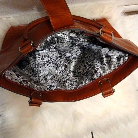 EMILIE M. BROWN FAUX LEATHER ZIPPERED and CLOTH HANDBAG - Picture 3 of 9